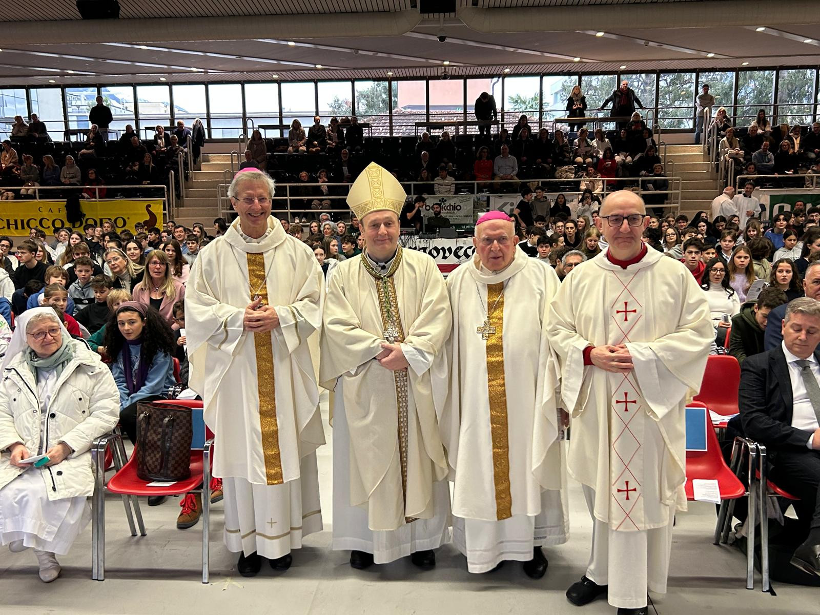 All'Elvetico di Lugano S. Messa celebrata da tre vescovi