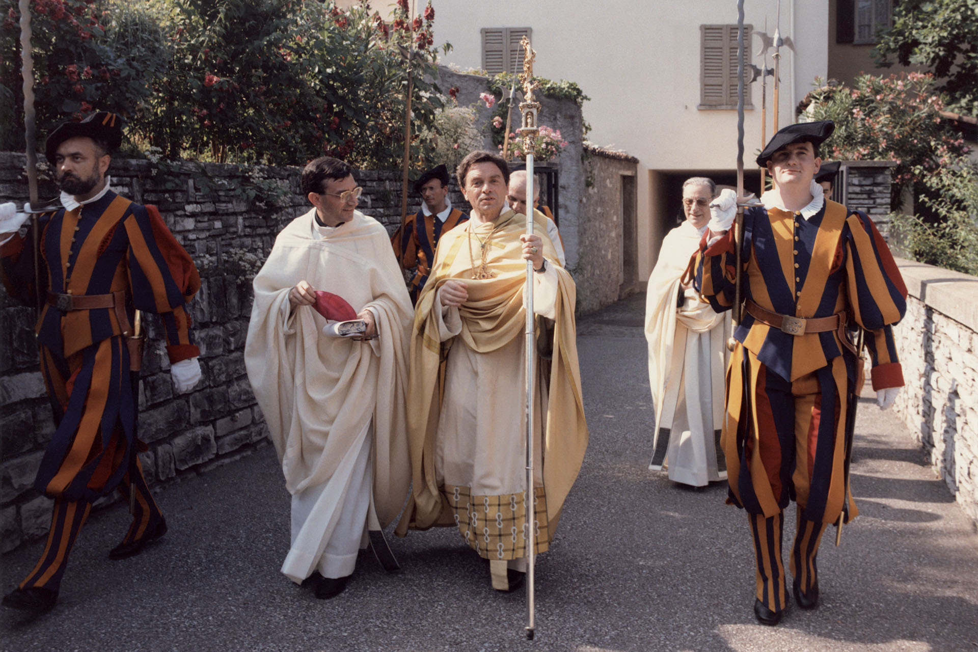 Il Ticino ricorda mons. Eugenio Corecco, vescovo, canonista e 