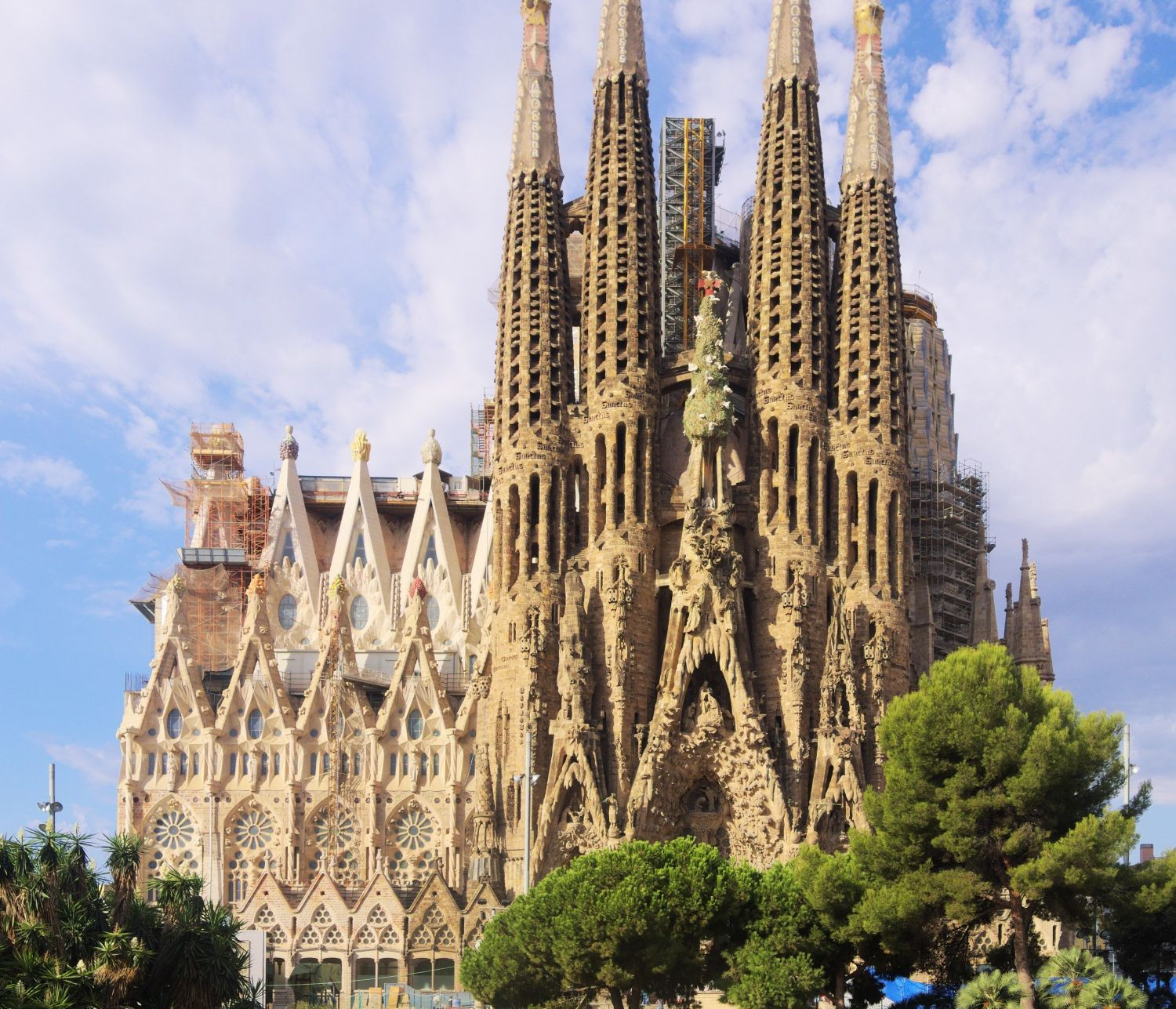 Sagrada Familia: nel 2024 quasi 5 milioni di visitatori. Parte un intenso programma di lavori