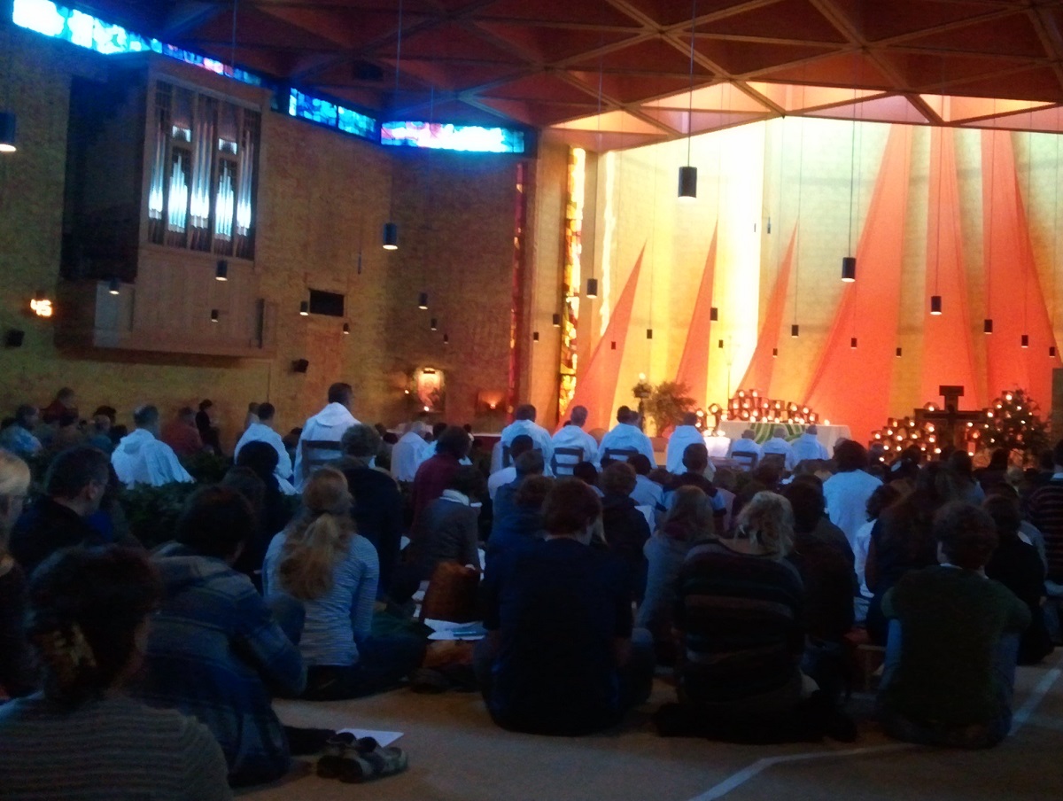 Un momento di preghiera in uno dei trascorsi raduni europei di Taizé