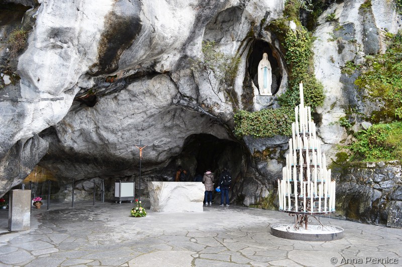 Riaperta la Grotta di Lourdes