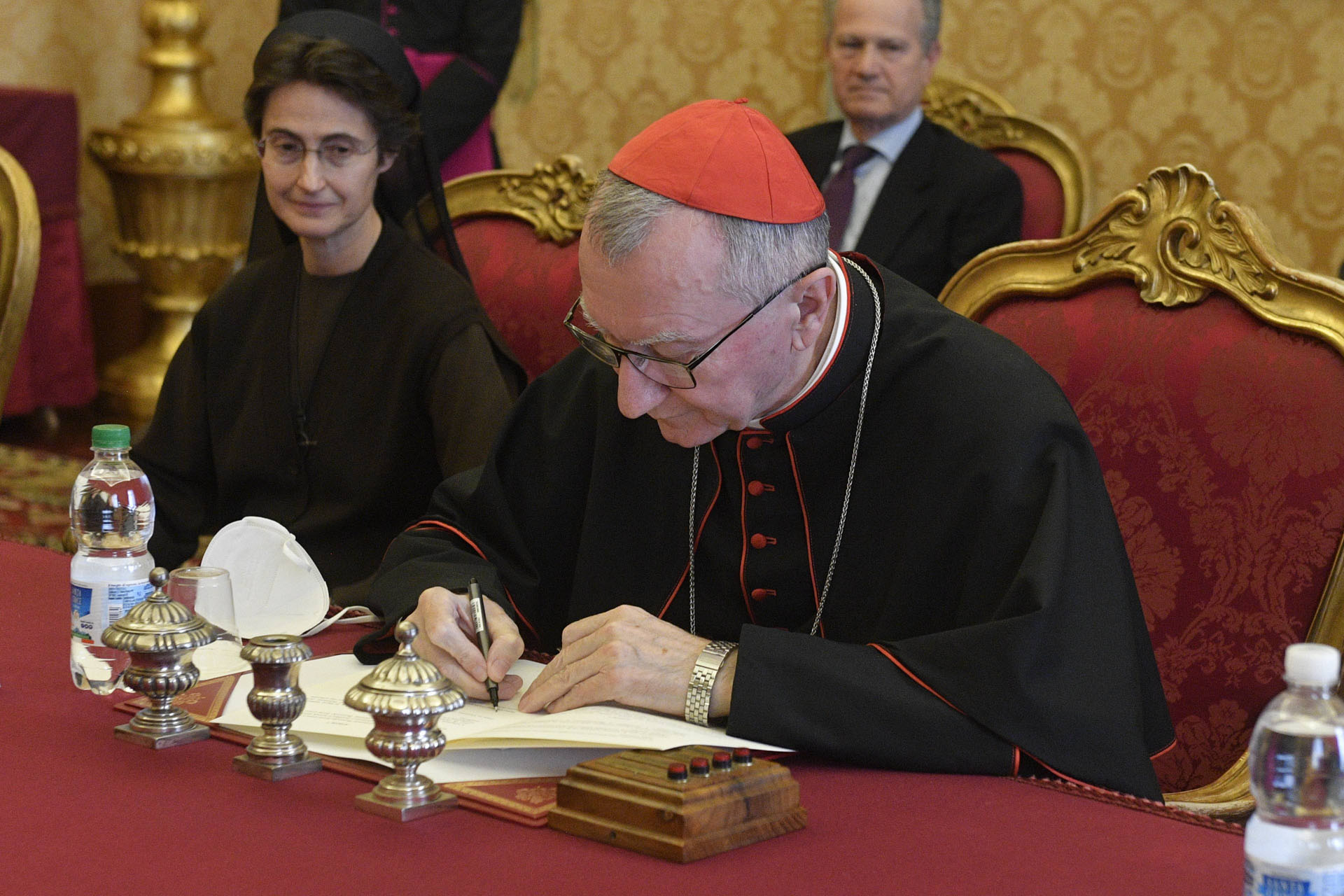 Parolin: la mia presenza in Ucraina, portare “dal vivo” la vicinanza del Papa