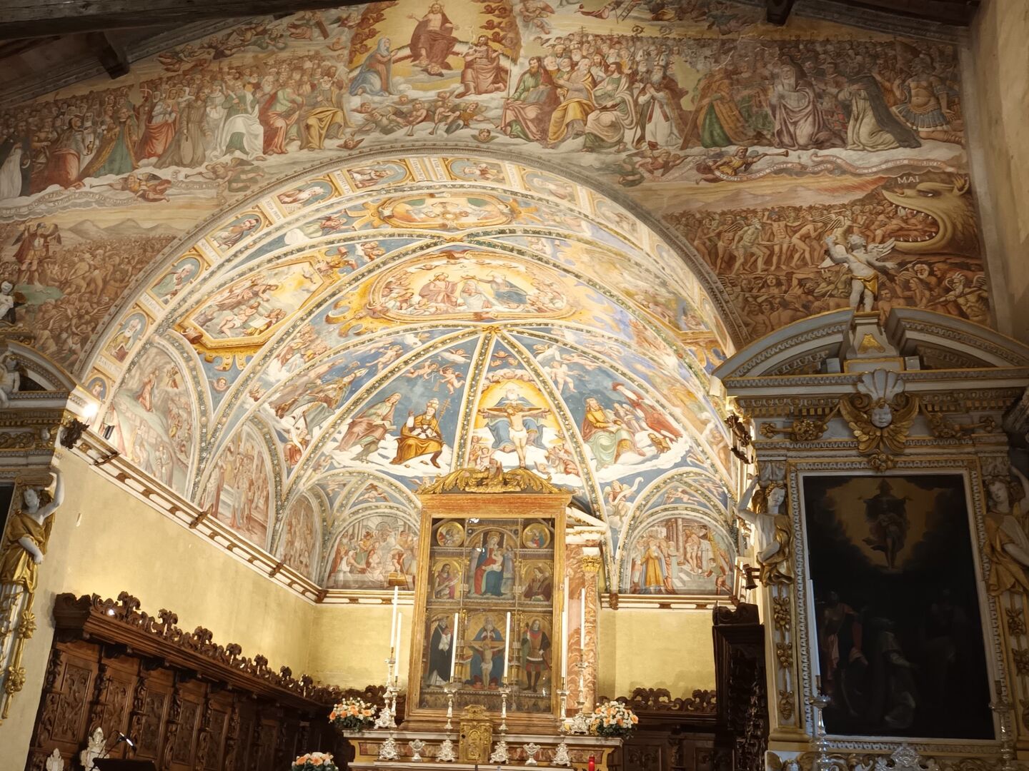 This image has an empty alt attribute; its file name is dettaglio-casnigo1.jpg