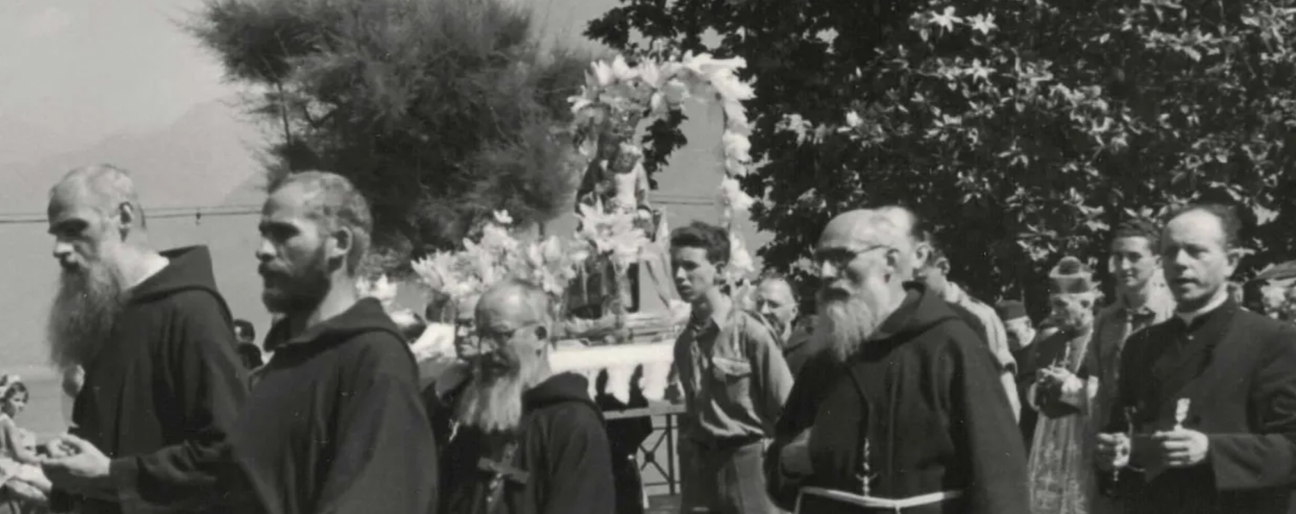 Gambarogno. Si cercano foto d’epoca della Madonna Pellegrina