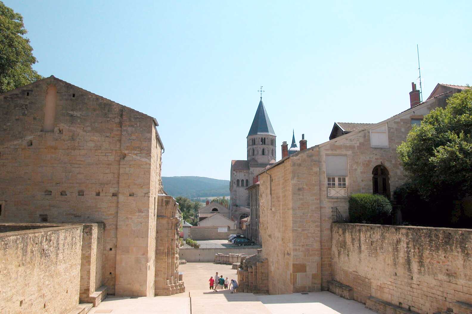 Cluny oggi: l'attualità di una rete mondiale che riguarda anche la Svizzera