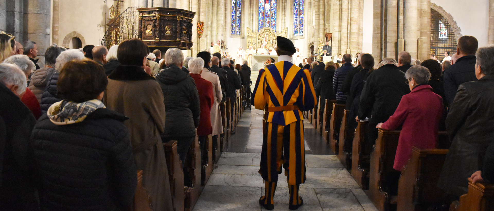 Il Vallese festeggia la propria Cattedrale e mons. Lovey