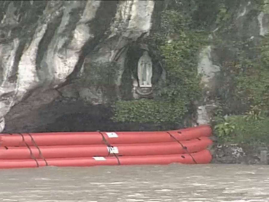 Acqua alta a Lourdes