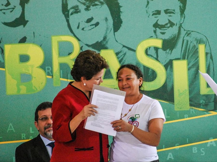 Dilma Ferreira assieme all’ex presidente del Brasile Dilma Rousseff.