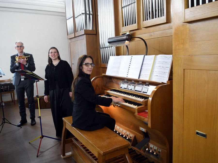 Il soprano Katharina Mainberger, alla tromba Patrick Berger, all'organo Raffaella Raschetti