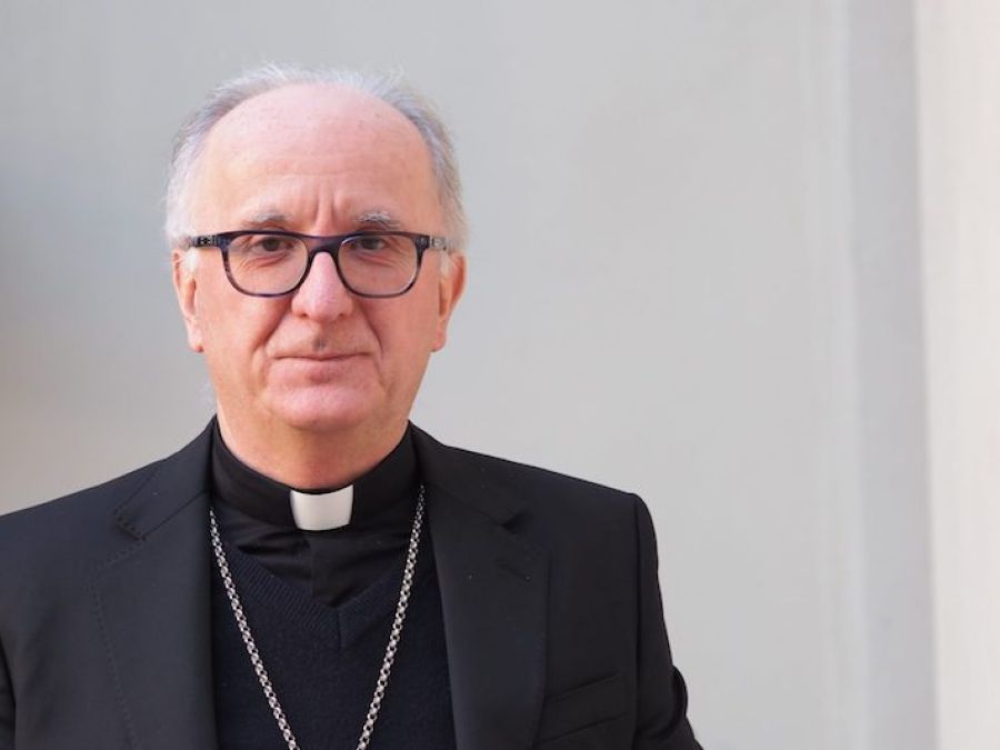Mons. Derio Olivero, vescovo di Pinerolo, sopravvissuto al covid-19