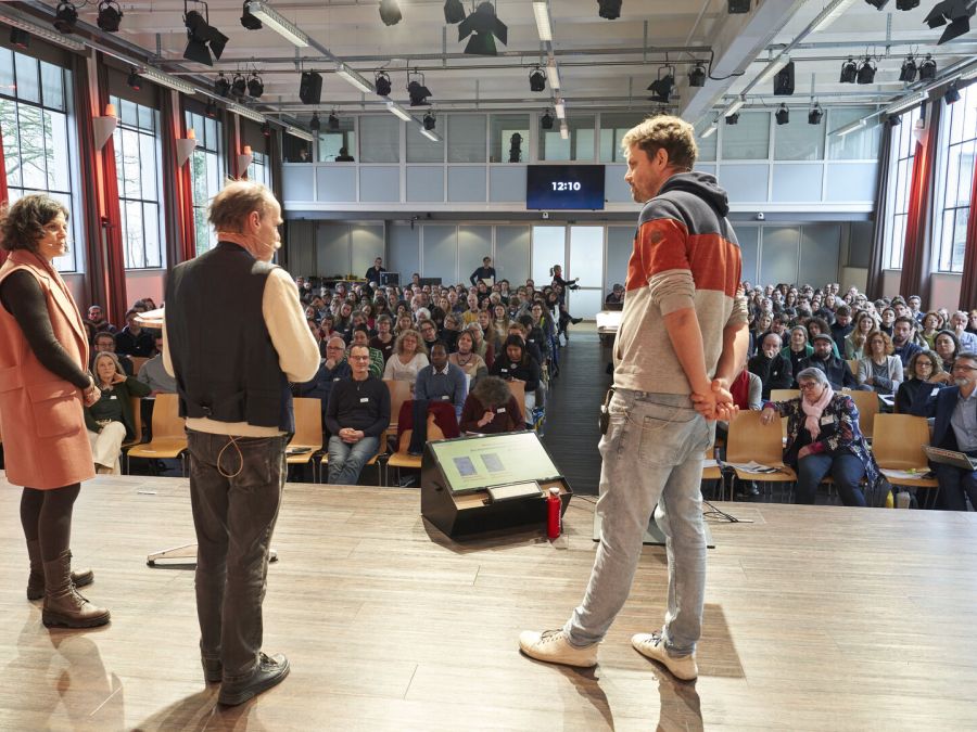 In 280 al Forum di Caritas Svizzera (foto Nique Nager)